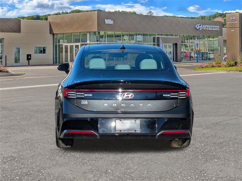 Certified 2024 Hyundai Sonata SEL w/ Convenience Package image 4