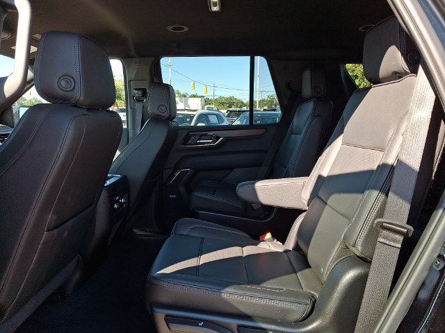 Used 2025 GMC Yukon Denali AWD/4WD image 10