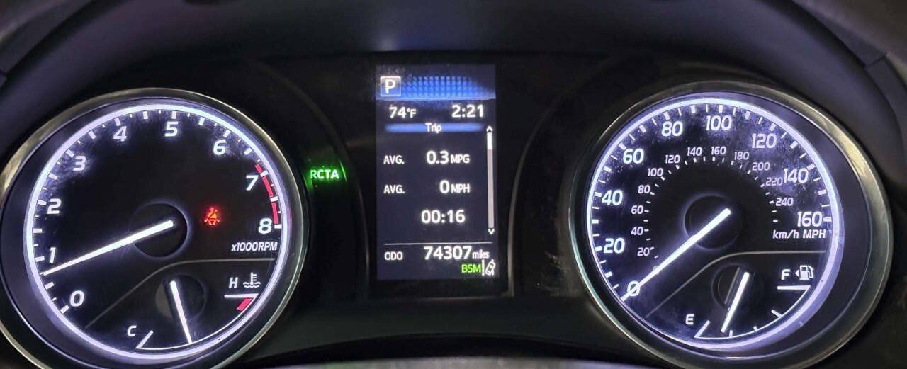 Used 2019 Toyota Camry LE w/ Convenience Package FWD image 36