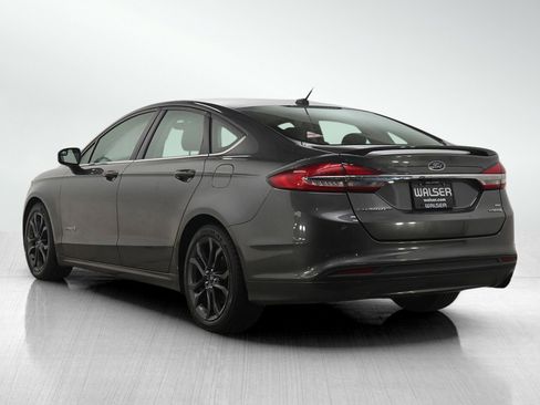 Used 2018 Ford Fusion SE w/ Equipment Group 601A image 3
