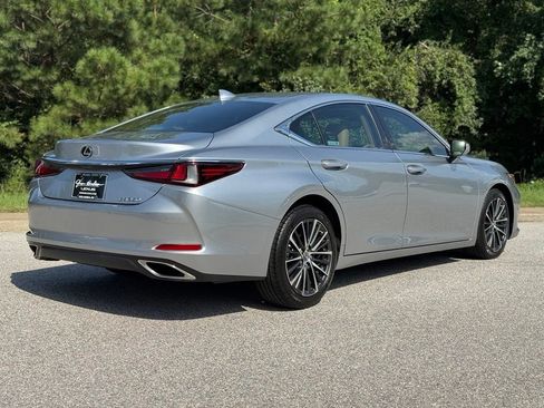 Certified 2022 Lexus ES 350 w/ Premium Package FWD image 16