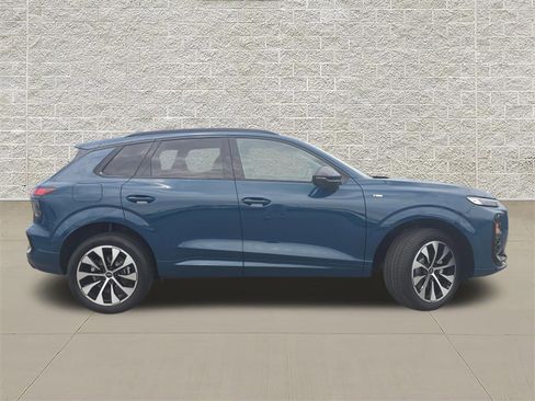 New 2026 Audi Q3 quattro 2.0T AWD/4WD image 8