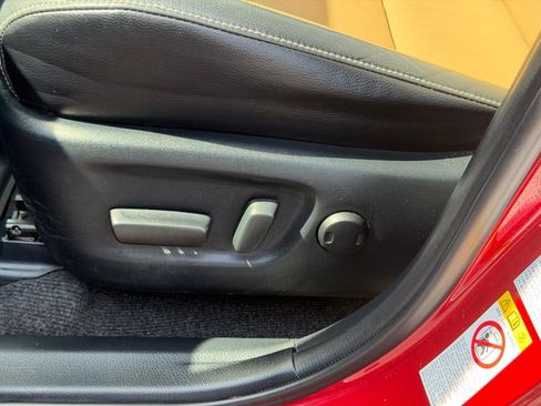 Used 2016 Toyota RAV4 Limited AWD/4WD image 15