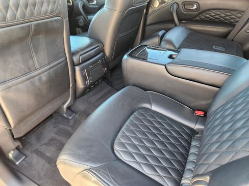 Used 2021 INFINITI QX80 Sensory w/ All-Season Package AWD/4WD image 29