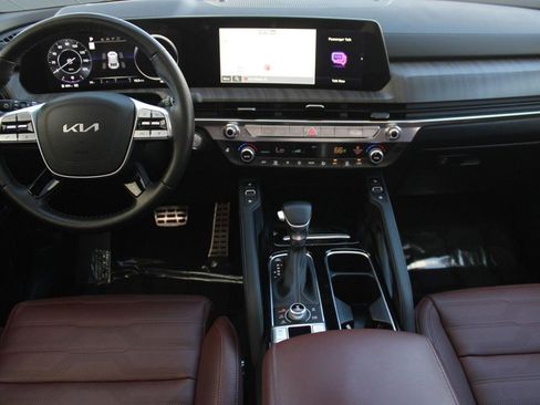 Used 2025 Kia Telluride SX Prestige image 31