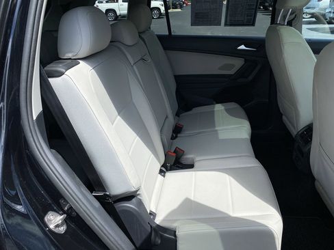 Used 2019 Volkswagen Tiguan SE w/ Panoramic Sunroof Package FWD image 40