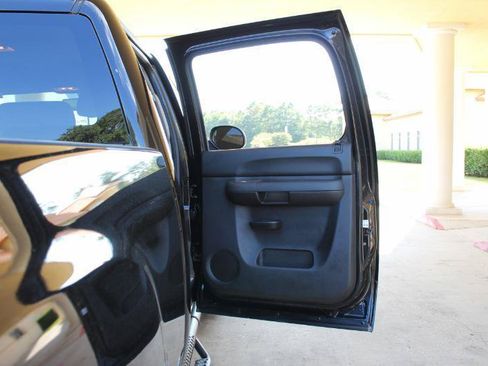 Used 2014 GMC Sierra 2500 SLE w/ SLE Preferred Package AWD/4WD image 30