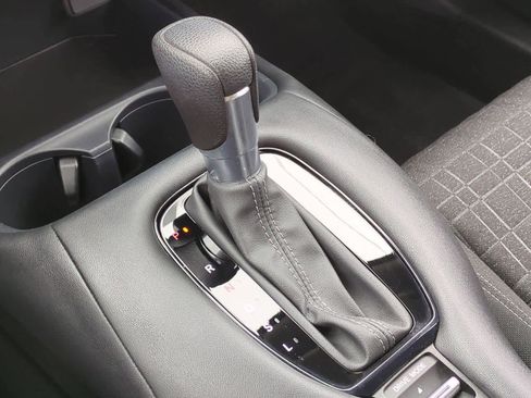 Used 2023 Honda HR-V LX image 29