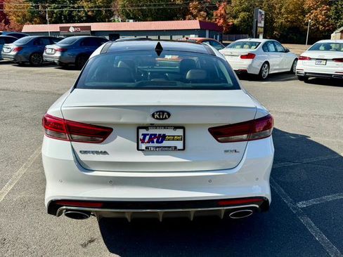 Used 2016 Kia Optima SX image 4