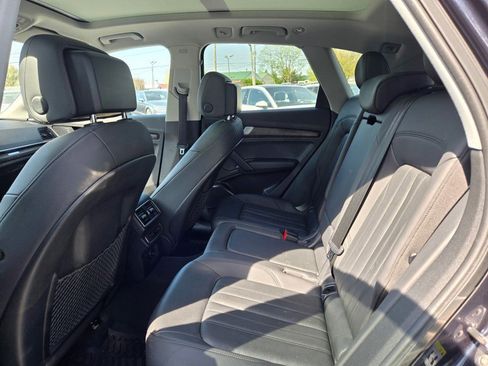 Used 2019 Audi Q5 2.0T Premium w/ Convenience Package image 10