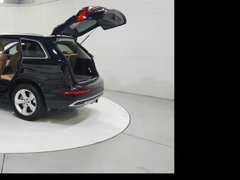 Used 2020 Audi Q7 3.0T Premium w/ Convenience Package image 31
