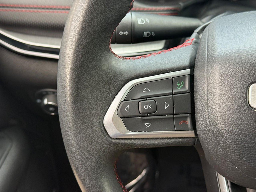Used 2023 Jeep Compass Trailhawk AWD/4WD image 21