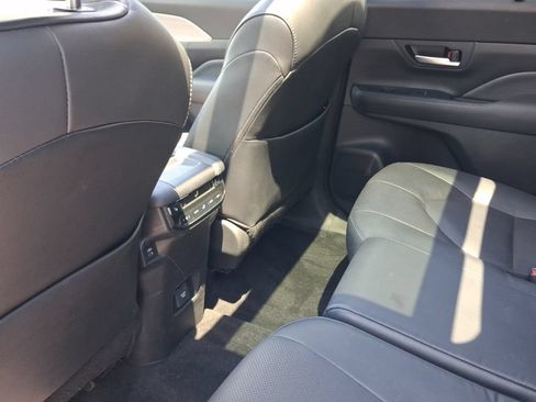 Used 2024 Toyota Grand Highlander AWD image 19