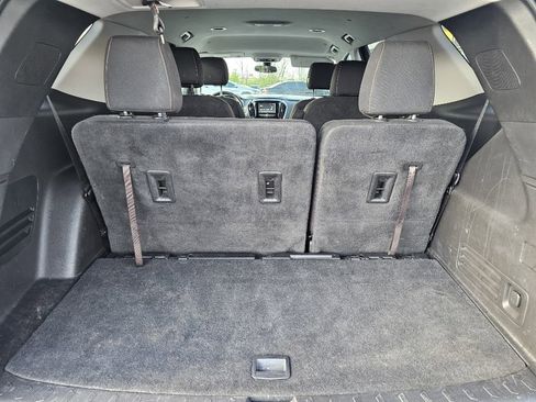 Used 2019 Chevrolet Traverse LT image 29