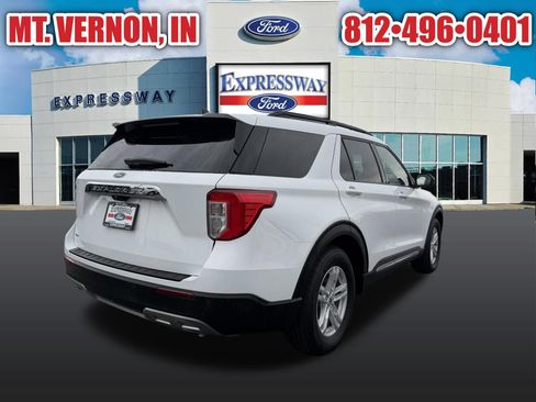 Used 2024 Ford Explorer XLT w/ Equipment Group 202A RWD image 7