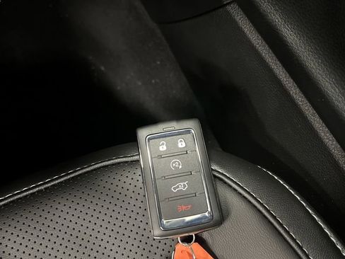 New 2025 Jeep Grand Cherokee L Limited w/ Luxury Tech Group II image 28