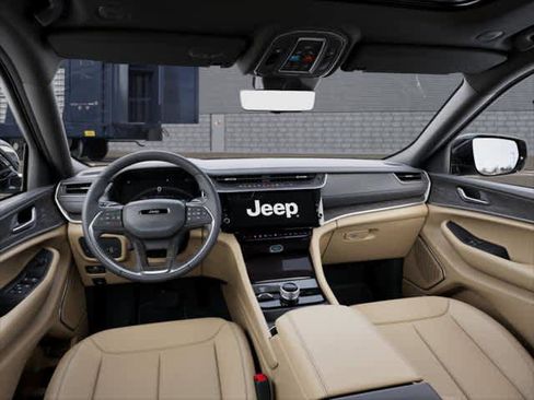 New 2026 Jeep Grand Cherokee L Limited w/ Luxury Tech Group II image 8