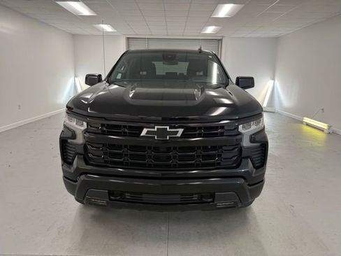 Used 2023 Chevrolet Silverado 1500 RST w/ Z71 Off-Road Package image 2