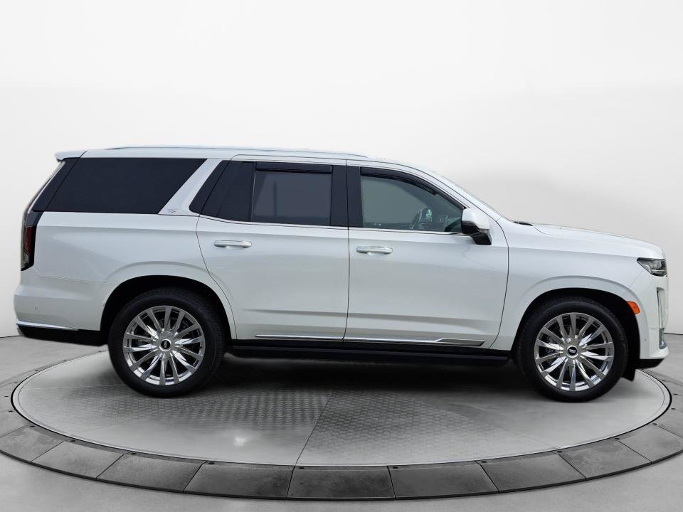 Certified 2022 Cadillac Escalade Premium Luxury w/ Performance Package AWD/4WD image 8