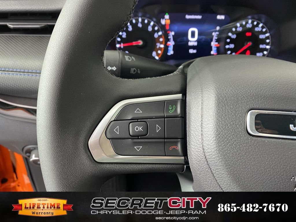 New 2026 Jeep Compass Latitude AWD/4WD image 16
