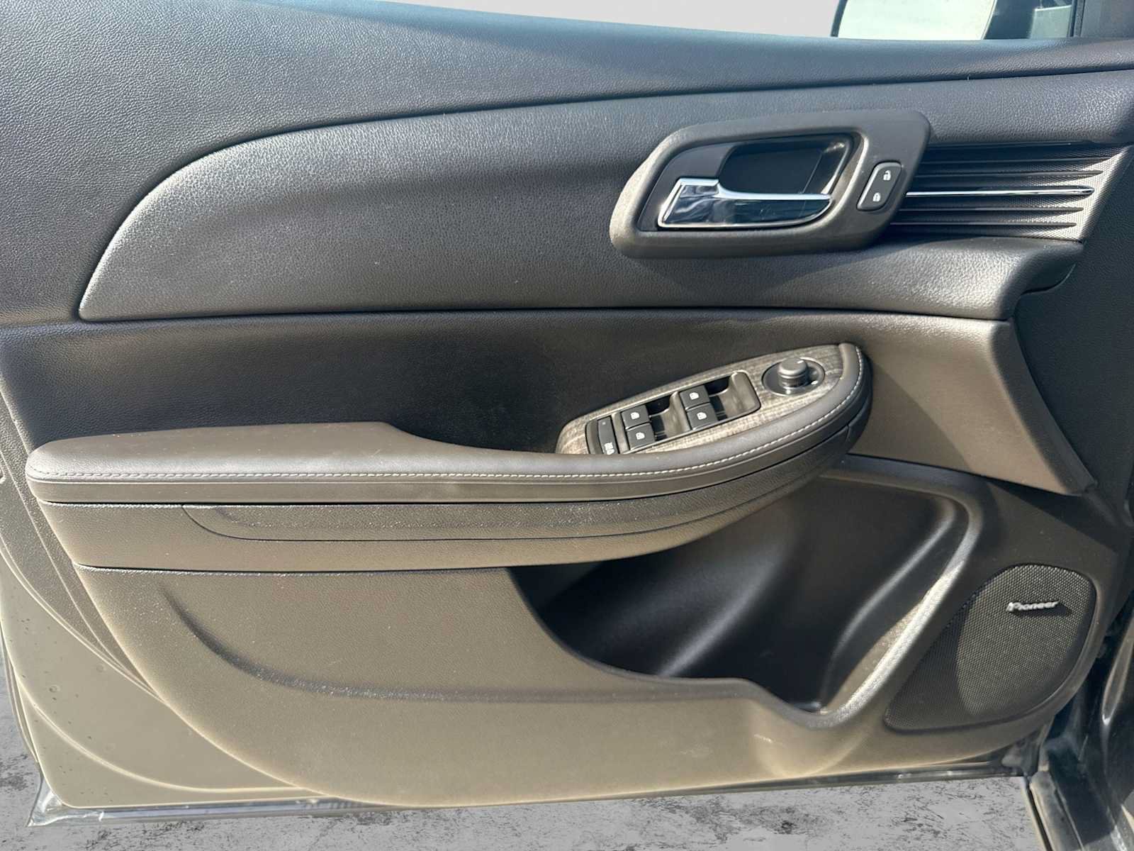 Used 2014 Chevrolet Malibu LT FWD image 30