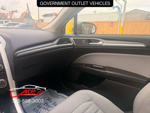 Used 2016 Ford Fusion S image 14