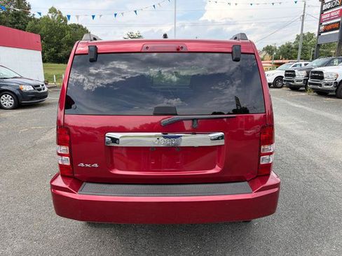 Used 2012 Jeep Liberty Sport AWD/4WD image 4