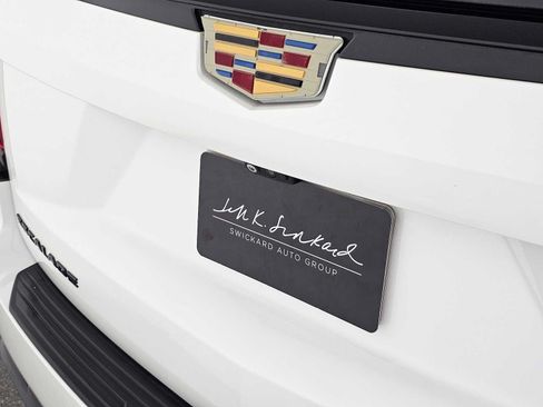 Used 2021 Cadillac Escalade ESV Sport w/ Driver Assist Tech Package AWD/4WD image 14