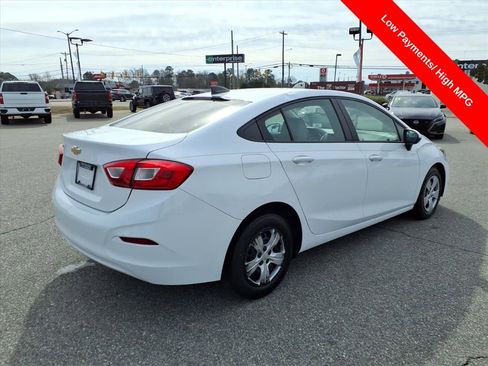 Used 2018 Chevrolet Cruze LS w/ LS Fleet Convenience Package image 5