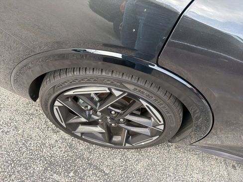 Used 2025 Kia K4 GT-Line w/ GT-Line Premium Package FWD image 9