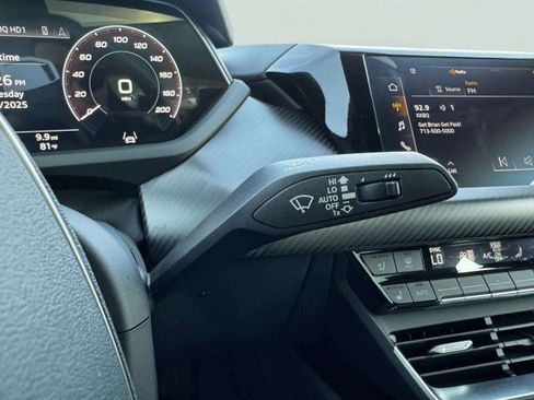 Used 2023 Audi e-tron GT Premium Plus w/ Performance Package image 21
