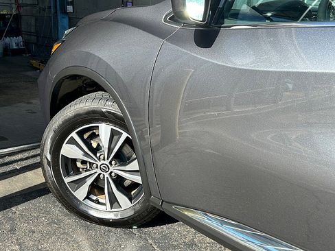 Used 2023 Nissan Murano SV FWD image 10