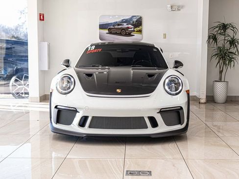 Used 2019 Porsche 911 GT3 RS image 3