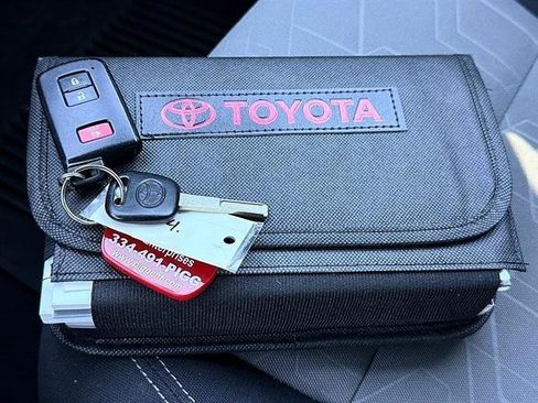 Used 2023 Toyota Tacoma TRD Sport AWD/4WD image 41