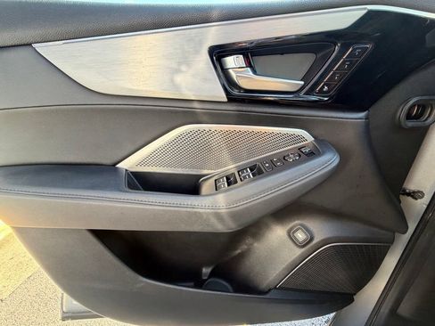 Used 2023 Acura MDX SH-AWD image 31