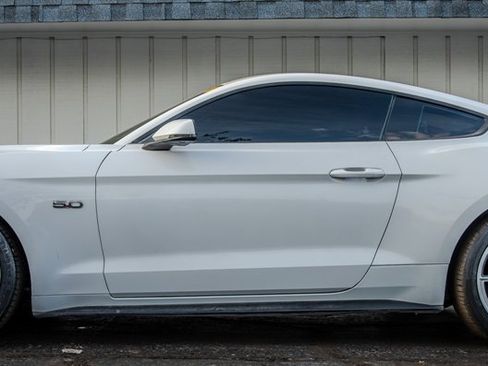 Used 2020 Ford Mustang GT Premium w/ Equipment Group 401A image 2