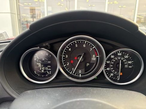Used 2019 MAZDA MX-5 Miata Club w/ I-ACTIVSENSE Club Package image 7