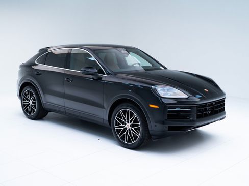 New 2026 Porsche Cayenne Coupe image 7