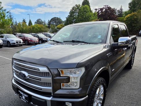 Used 2016 Ford F150 Platinum w/ Equipment Group 701A Luxury AWD/4WD image 9