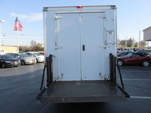 Used 2014 Chevrolet Express 3500 RWD image 13