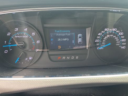Used 2019 Ford Taurus SE FWD image 20