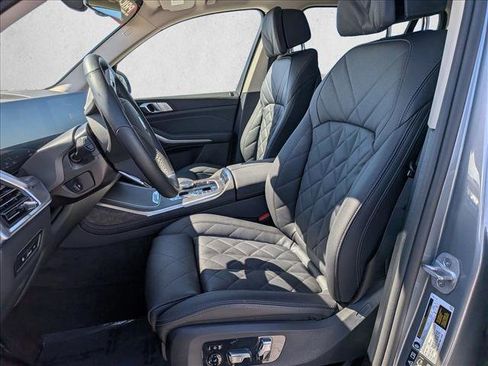 Used 2026 BMW X7 xDrive40i image 17