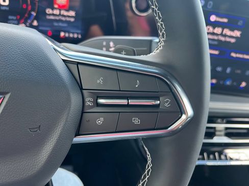 New 2027 Chevrolet Traverse LT FWD image 17