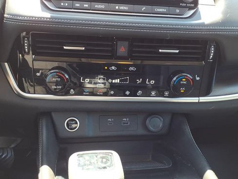 Used 2021 Nissan Rogue SL AWD/4WD image 19