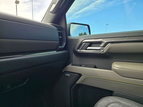 Used 2023 Chevrolet Silverado 1500 ZR2 AWD/4WD image 27