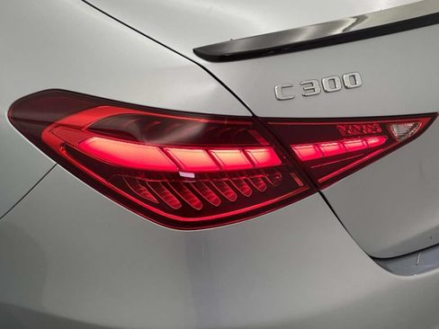Used 2025 Mercedes-Benz C 300 4MATIC Sedan image 10