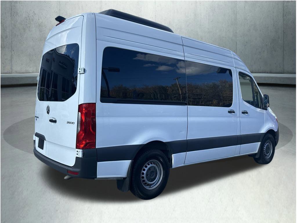 Used 2024 Mercedes-Benz Sprinter 2500 image 5