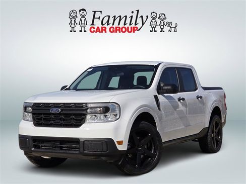 Used 2024 Ford Maverick XL image 1