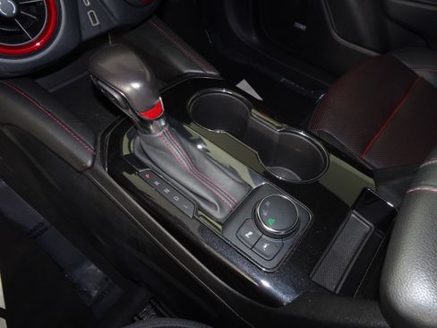 Used 2022 Chevrolet Blazer RS w/ Enhanced Convenience Package image 32