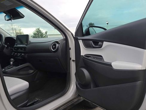 Used 2023 Hyundai Kona SEL w/ Cargo Package AWD/4WD image 10